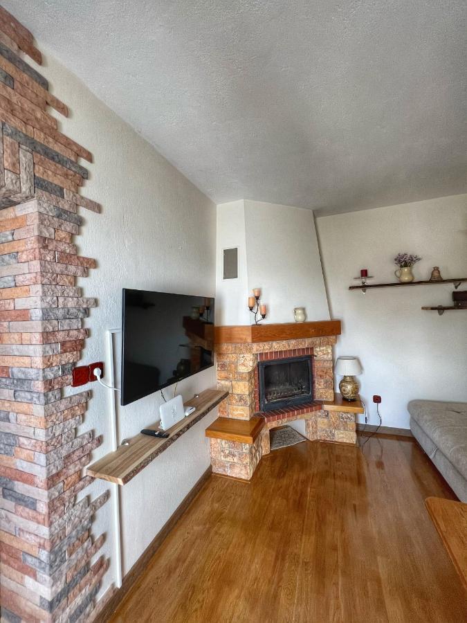 Apartmani Mia Palit Buitenkant foto