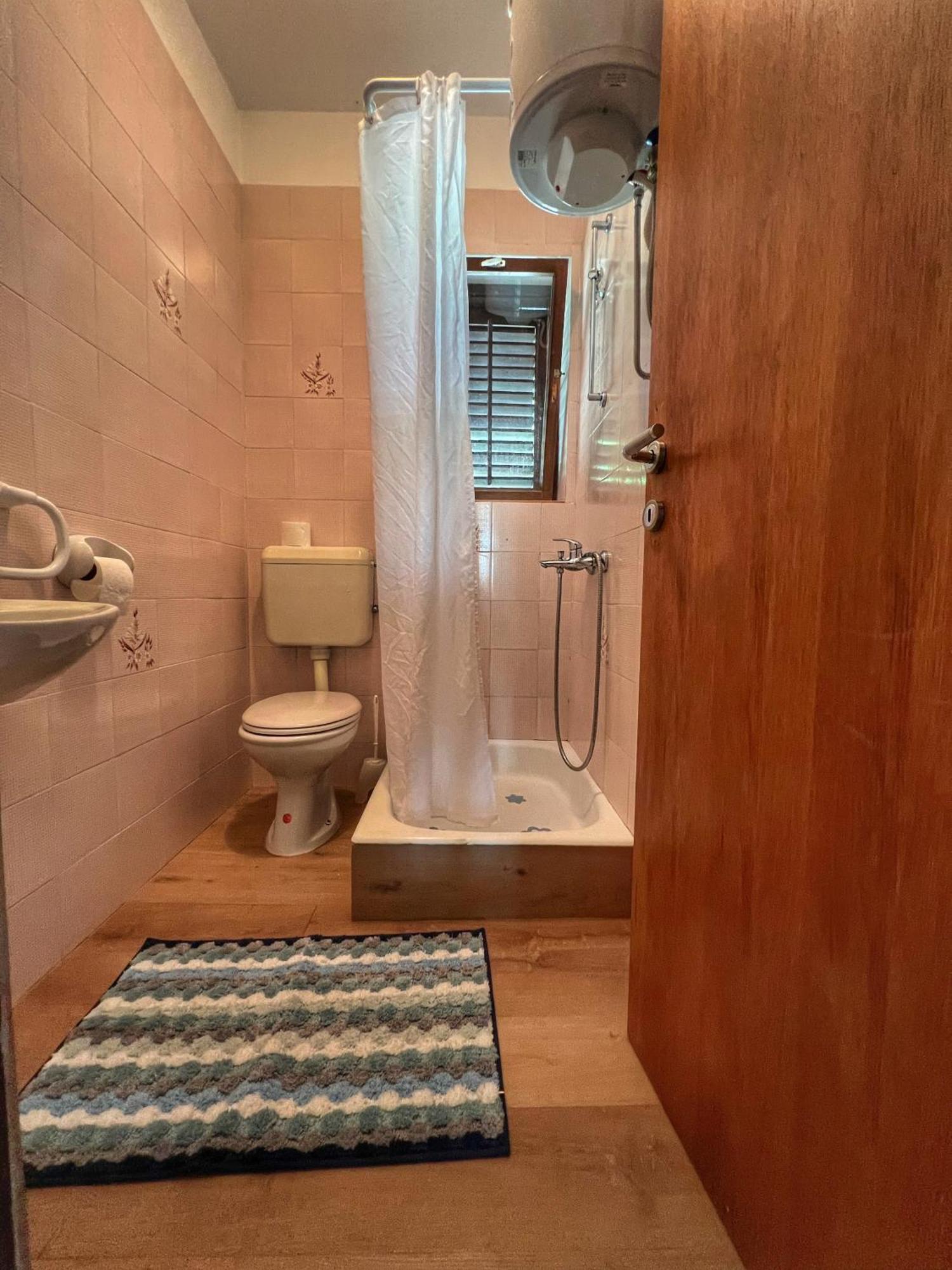 Apartmani Mia Palit Buitenkant foto